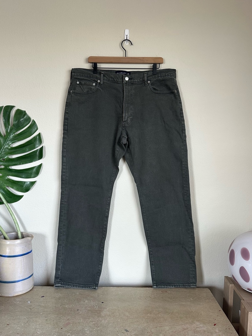 Abercrombie & Fitch Men’s A&F Vintage Stretch 90's Straight Jeans
